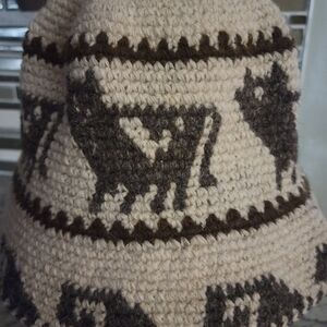 Peruvian Style Alpaca Wool Beanie Cap With Traditional Andean Design. RARE